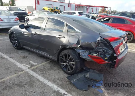 2019 Honda Civic Sport z USA, uszkodzony, nr VIN 2HGFC2F8XKH548730